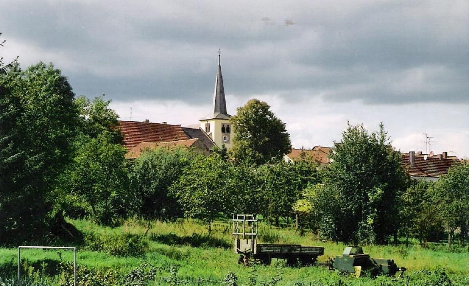 Nearby landmark, Spring