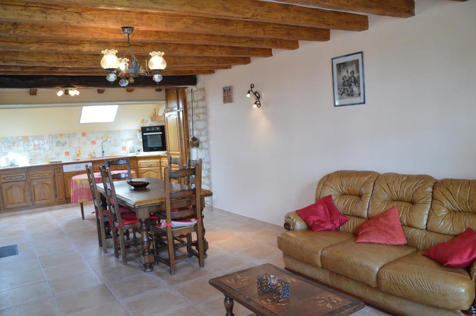 Communal lounge/ TV room, TV and multimedia, Kitchen or kitchenette, Living room, Communal kitchen