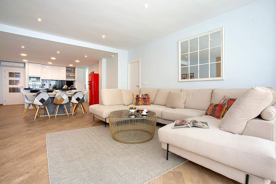 Living room, Seating area, Dining area