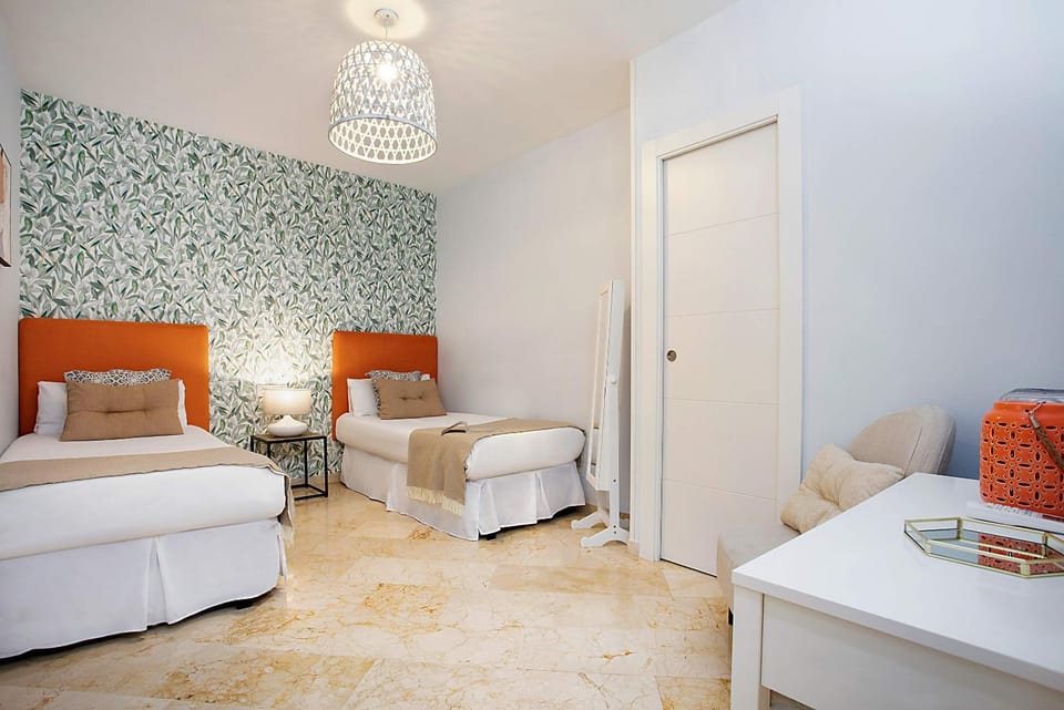 Bed, Other, Photo of the whole room, Bedroom, Bedroom
