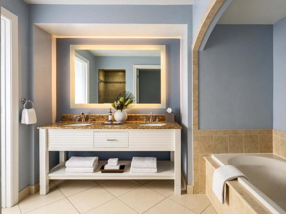 Shower, Bathroom, Bath, towels