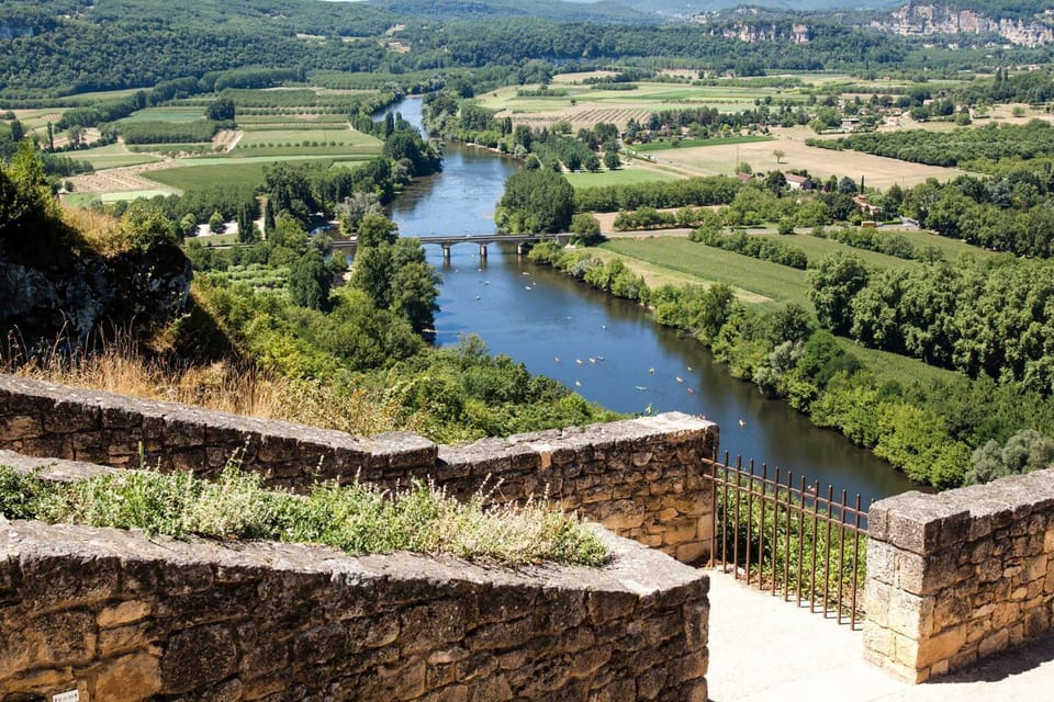 Nearby landmark, Natural landscape, Bird's eye view