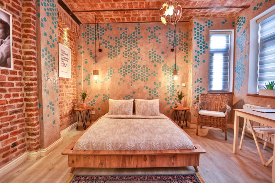 Bed, Coffee/tea facilities, Seating area, Dining area, Bedroom