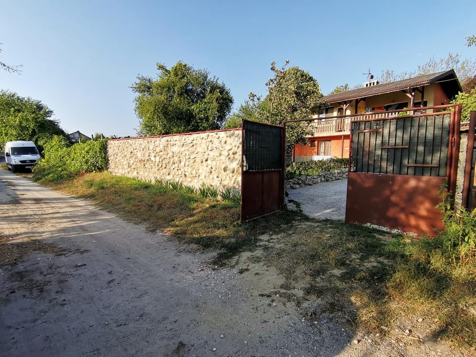 Sunset House House in Varna