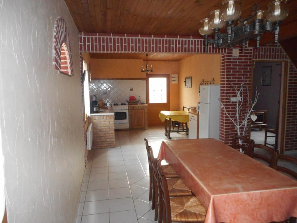 Gîte spacieux avec jardin, terrasse, Wifi et accueil chevaux près de Calais-Boulogne-Saint Omer - FR-1-376-73 House in Hauts-de-France
