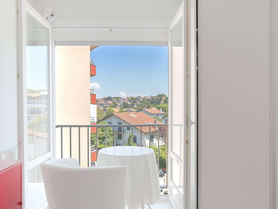 Studio lumineux à deux pas de la plage d'Hendaye - FR-1-2-323 Apartment in Hendaye