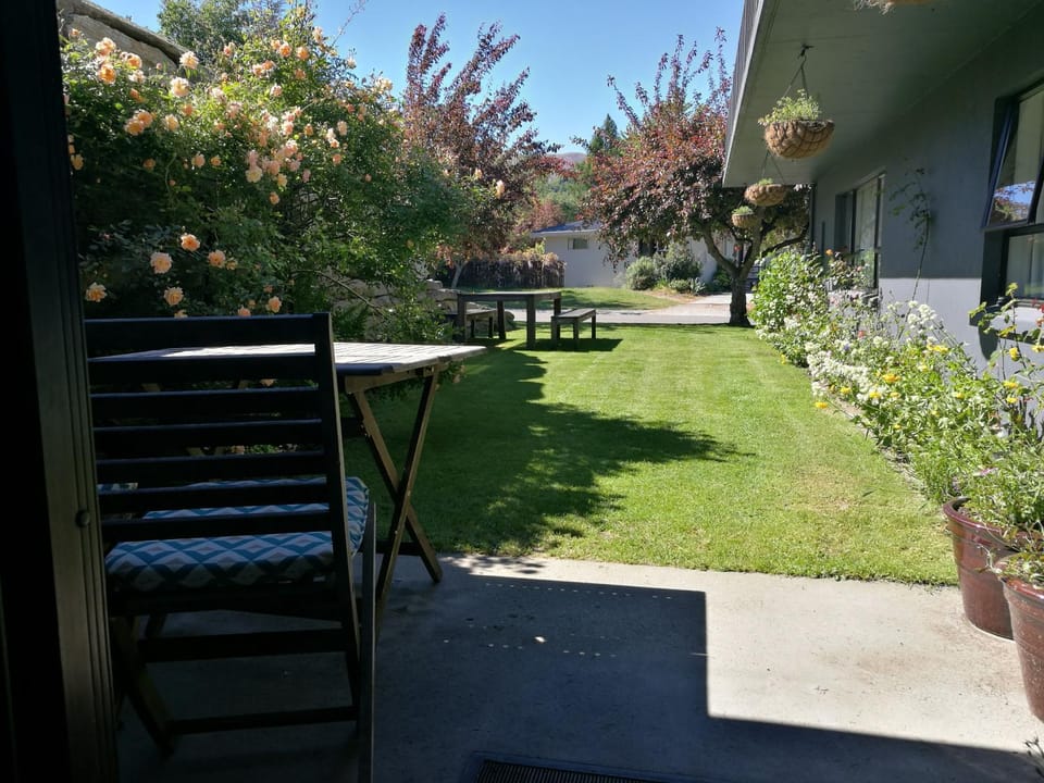 Patio, Garden, Balcony/Terrace