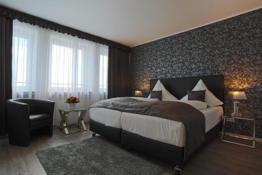 Bed, Photo of the whole room