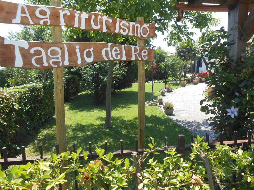 Facade/entrance, Property logo or sign