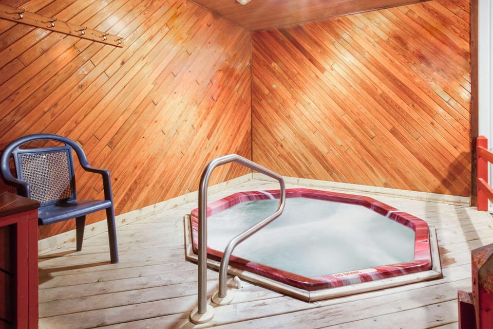 Hot Tub, On site
