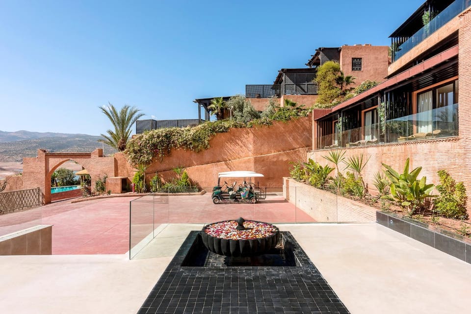 Property building, Swimming pool