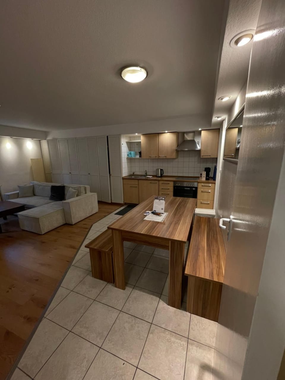Kitchen or kitchenette, Dining area