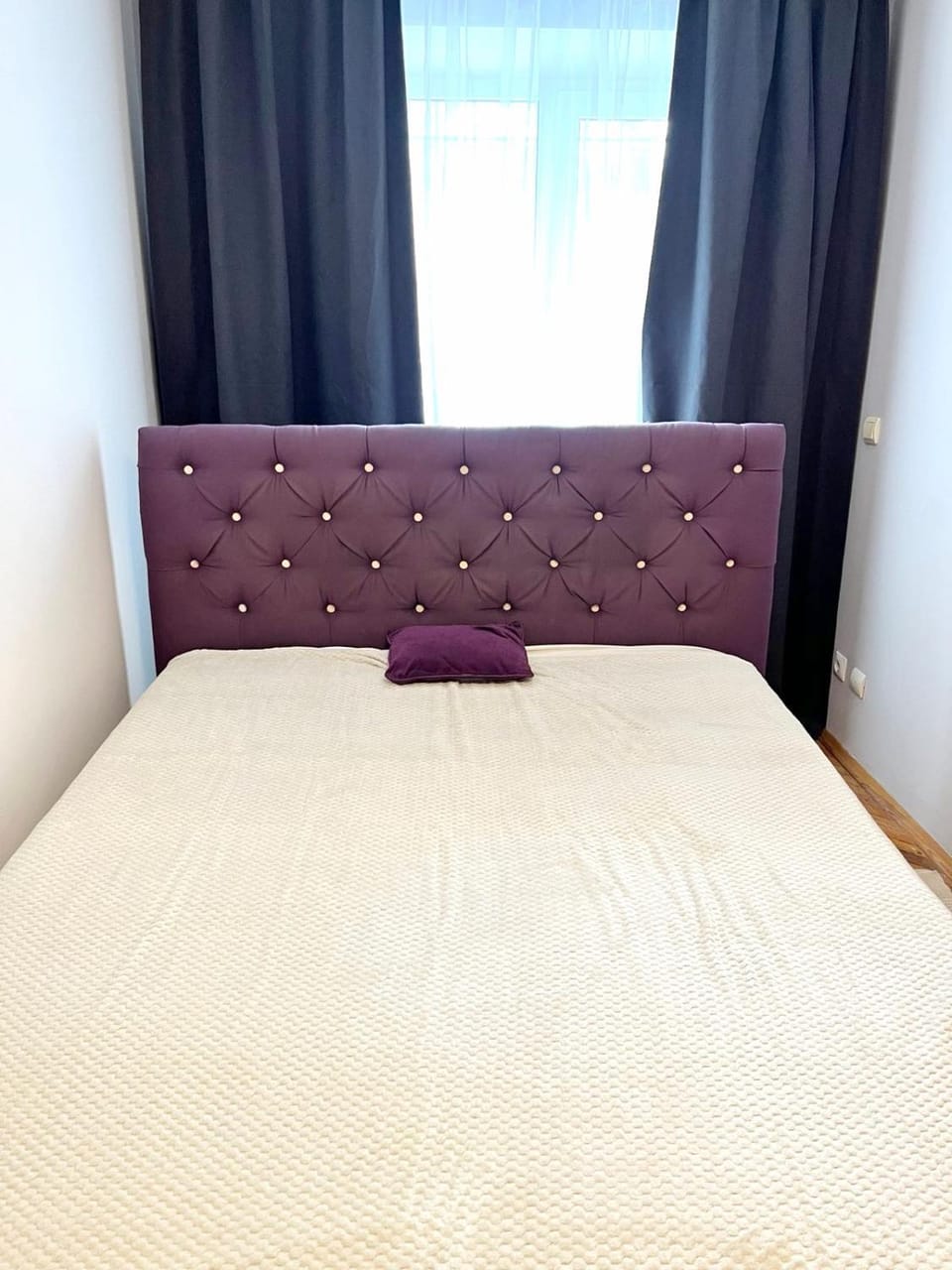 Центр, 2х комнатная студио возле парка, WIFI Apartment in Ukraine