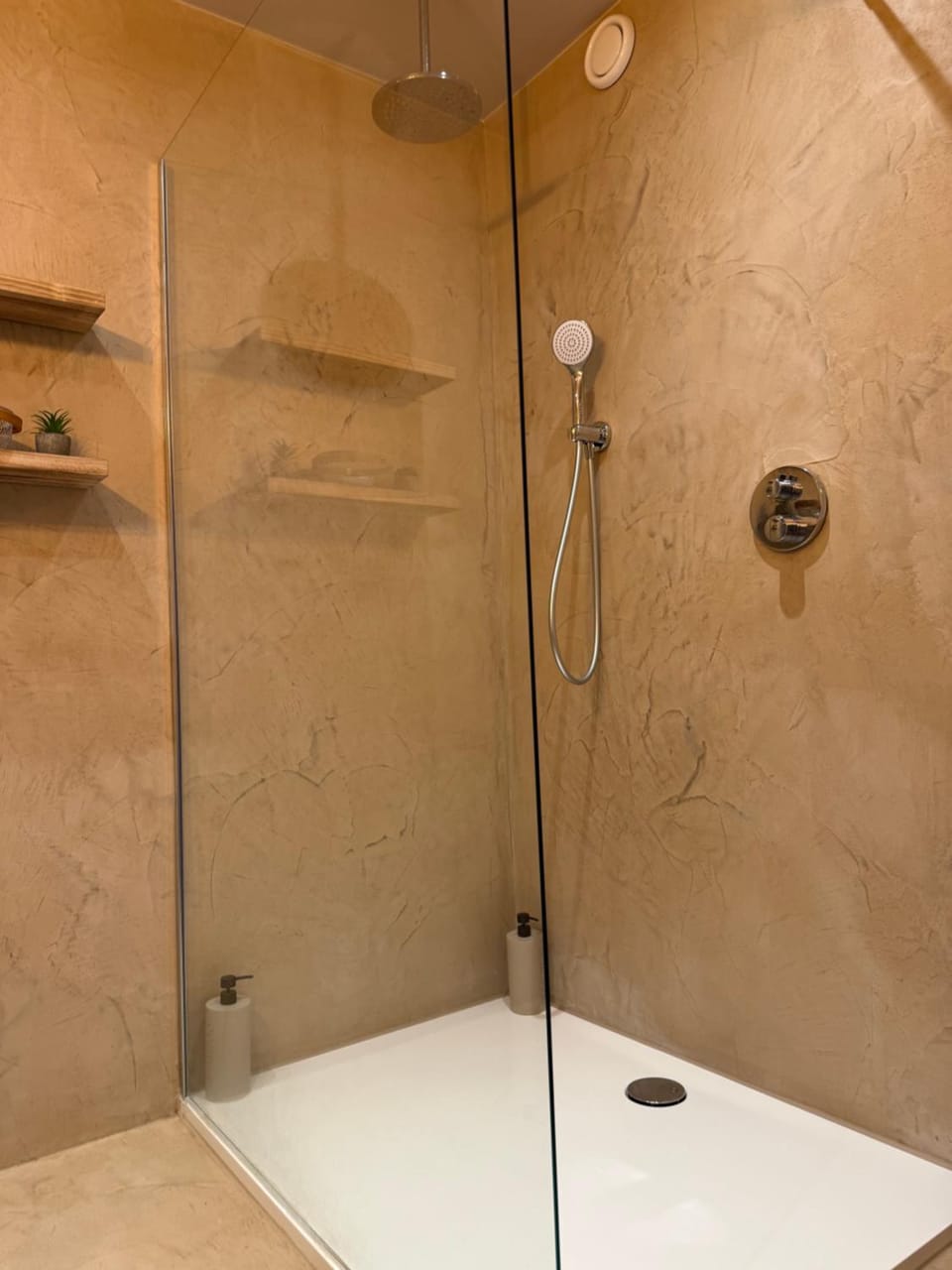 Hotel Giorgi - Bastogne Centre Hotel in Wallonia, Belgium