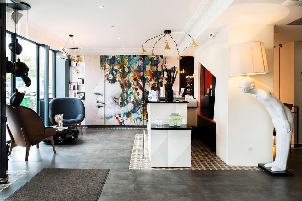 Lobby or reception, On site