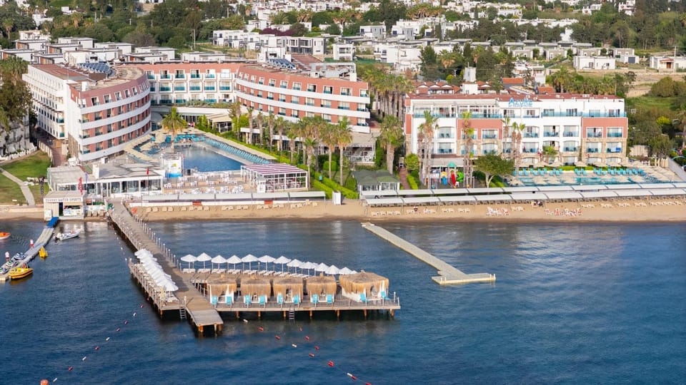 Property building, Bird's eye view, Sea view