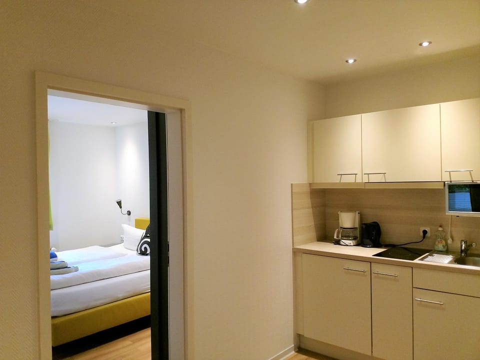 Bed, Coffee/tea facilities, Kitchen or kitchenette, Bedroom