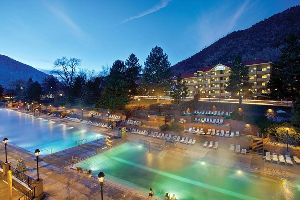 Swimming pool
