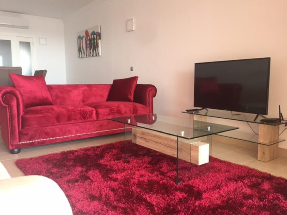 TV and multimedia, Seating area