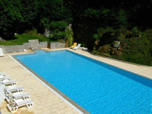 Swimming pool, Swimming pool