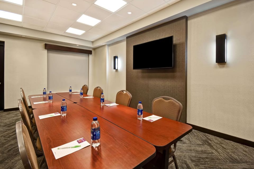 Meeting/conference room