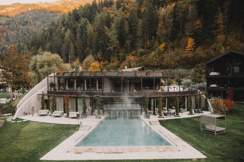Property building, Pool view, Swimming pool, Swimming pool