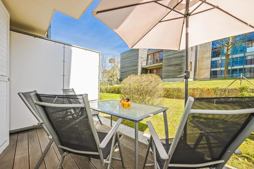 View (from property/room), Balcony/Terrace, Garden view