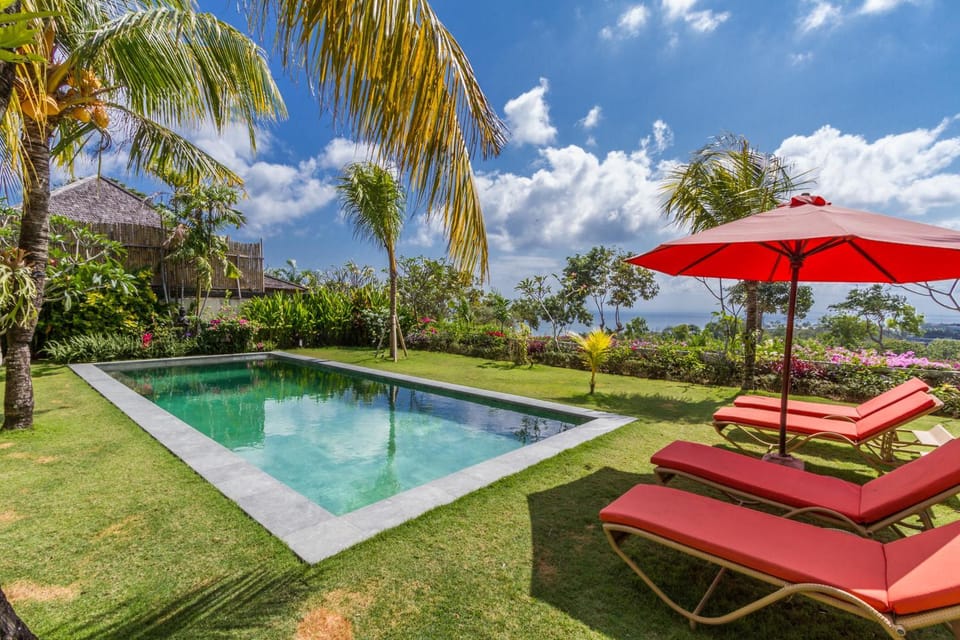 Sea view, Swimming pool, sunbed