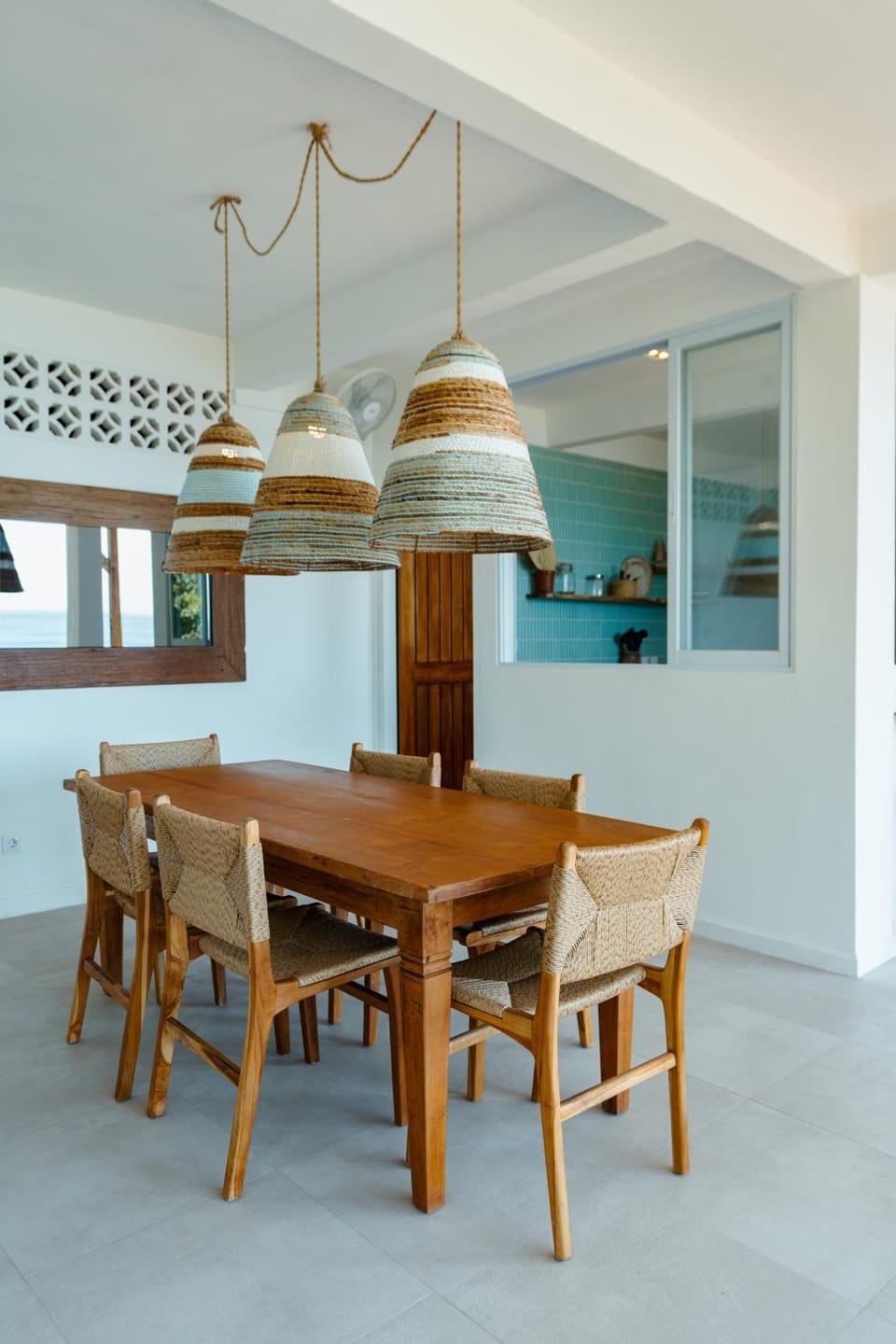 Seating area, Dining area