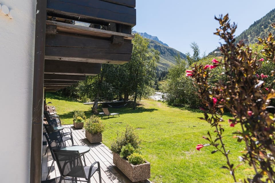 Garden, Balcony/Terrace