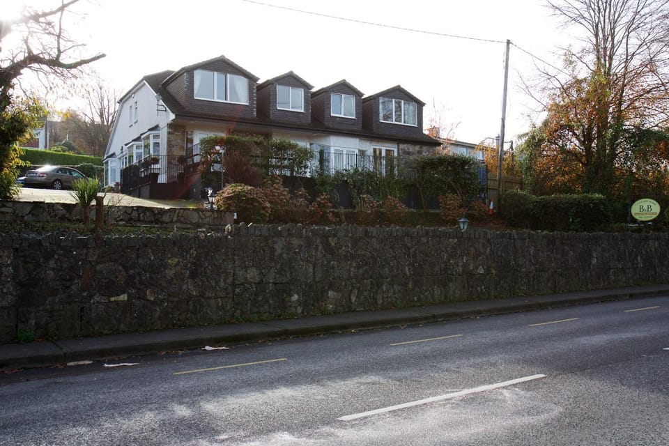 Coach Hill House Bed and Breakfast in Cork City