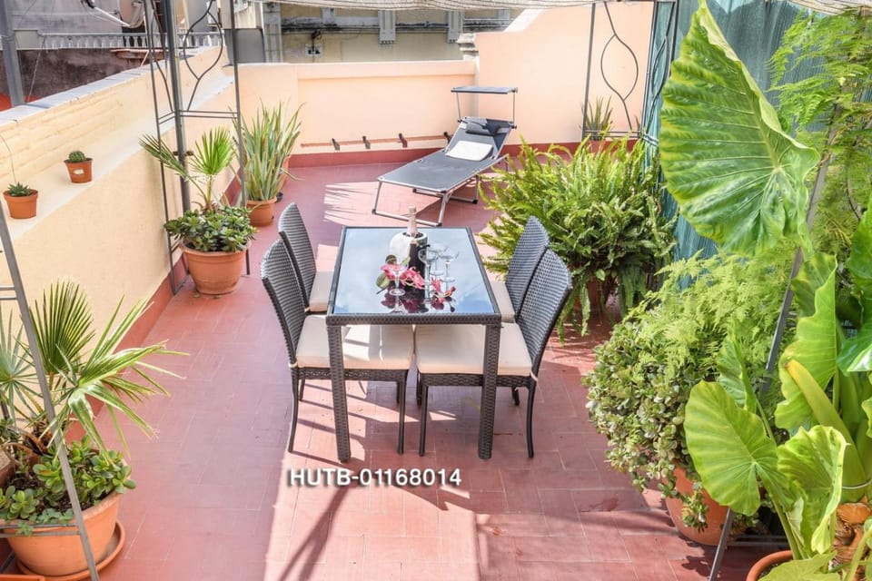 Private Roof Top Sant Antoni Apartment in Barcelona