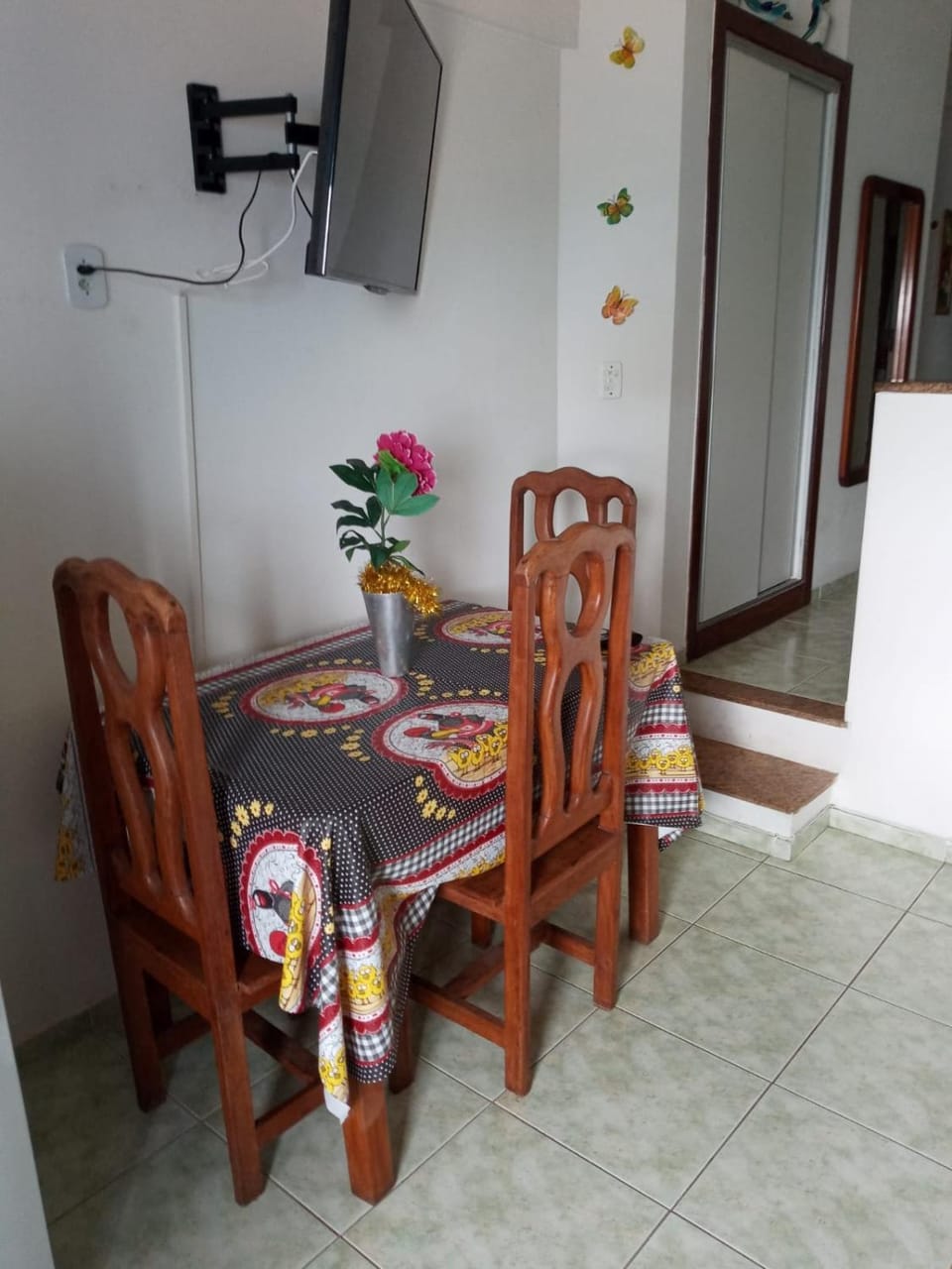 TV and multimedia, Living room, Dining area