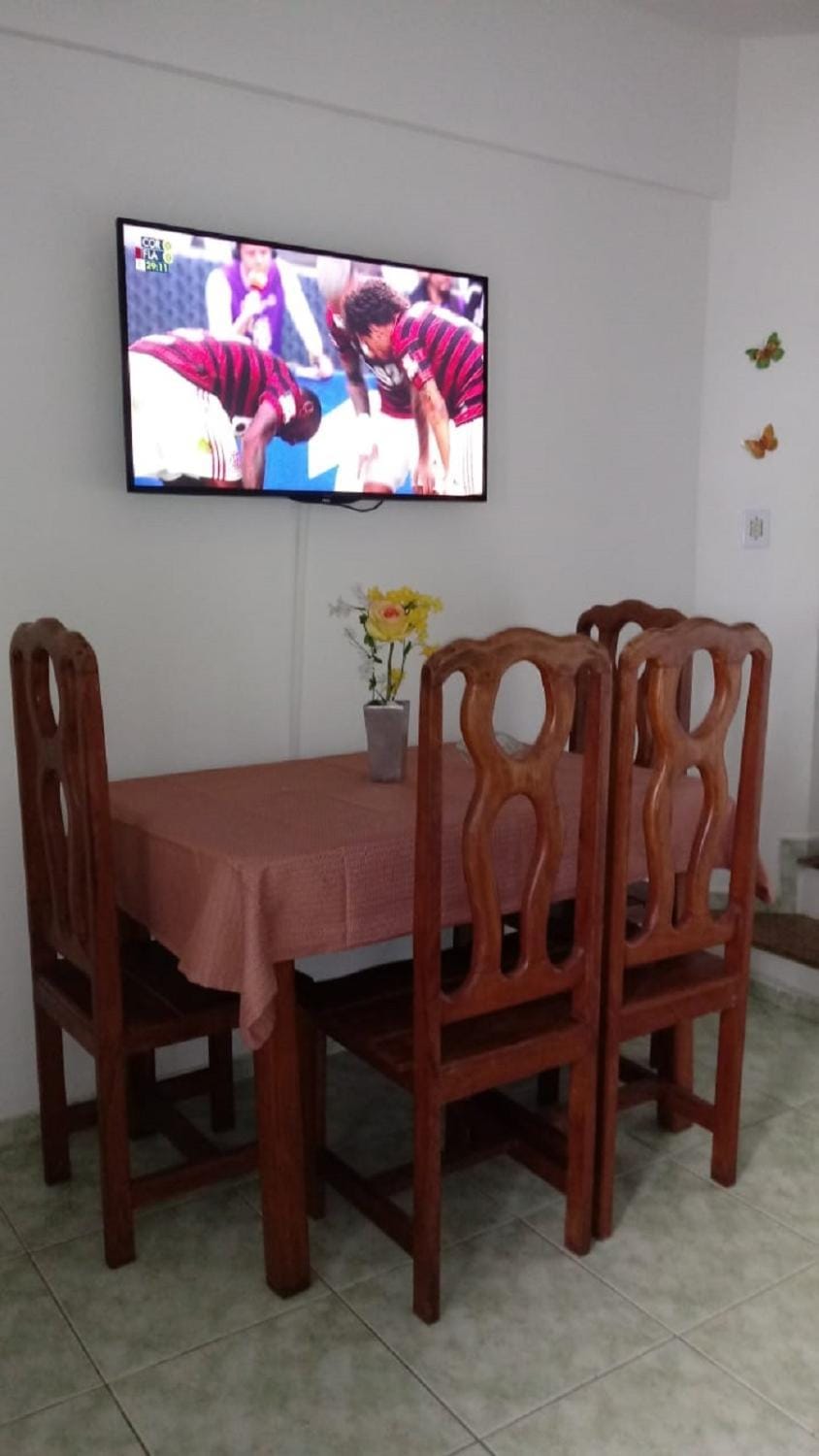Communal lounge/ TV room, Living room, Dining area, Meals, Lunch, Dinner