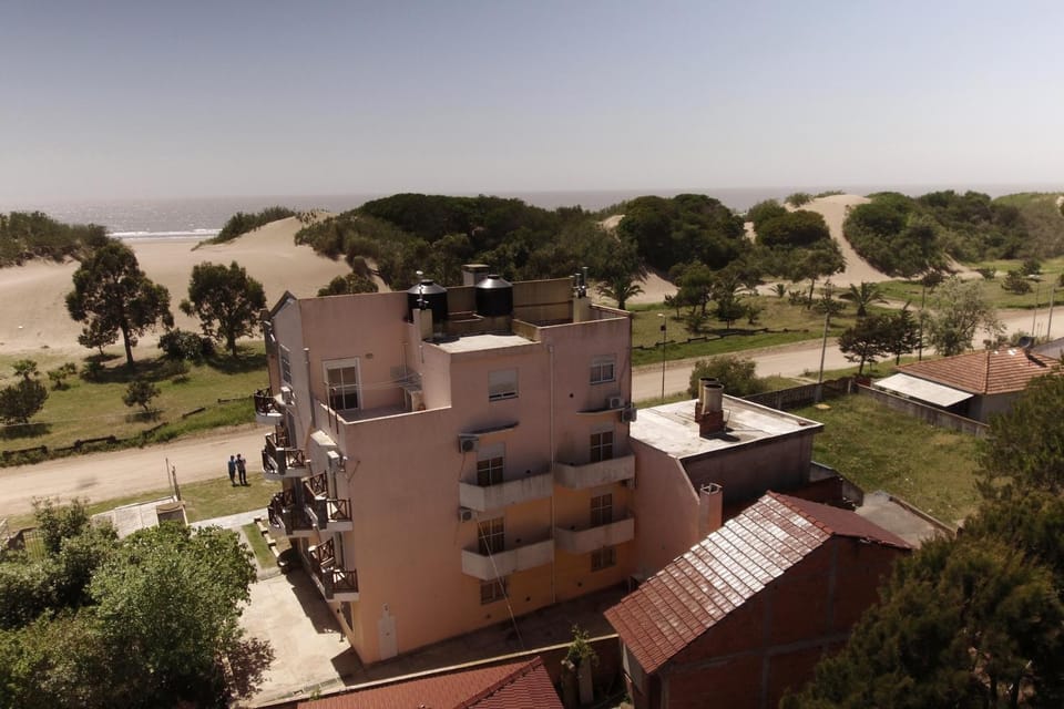 Natural landscape, Bird's eye view, Balcony/Terrace, Beach, Beach, Garden view, Sea view, Street view
