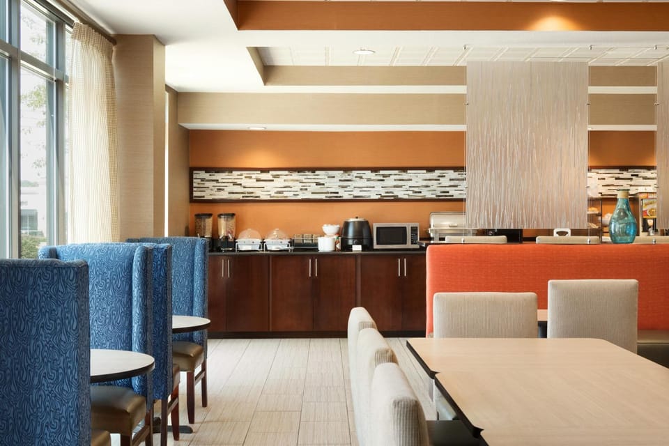 Dining area, Buffet breakfast