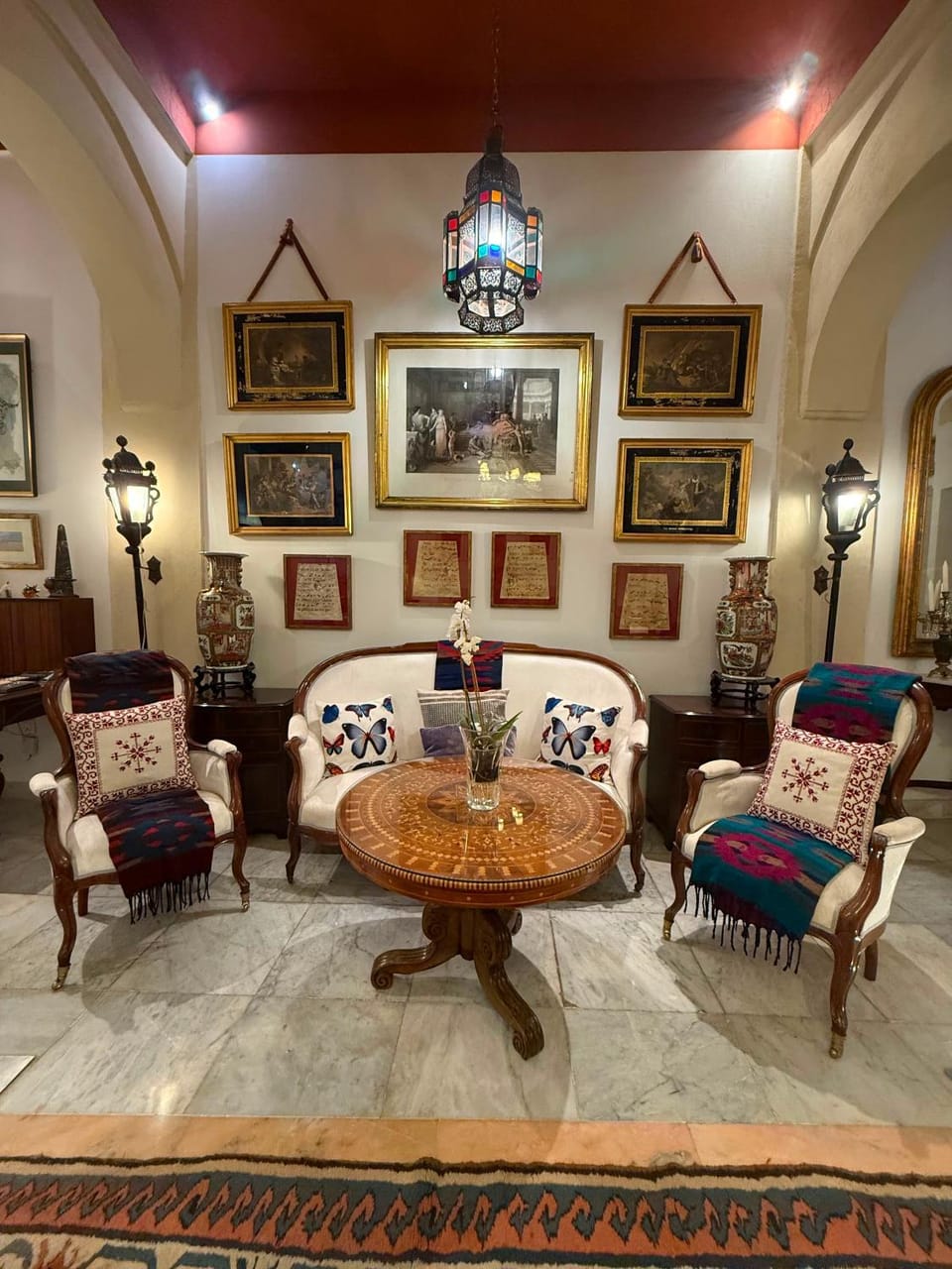 CASA SEÑORIAL EN SEVILLA CENTRO,Calle Mármoles Apartment in Seville