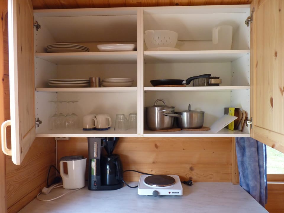 Coffee/tea facilities, Kitchen or kitchenette