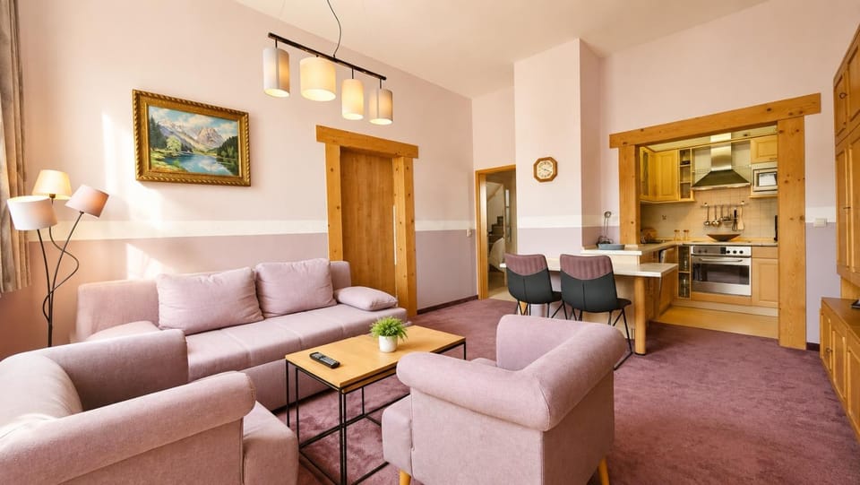Pension Weiße Rose, Parkplatz, Frühstück, Wlan, Zentral Bed and Breakfast in Thuringia, Germany