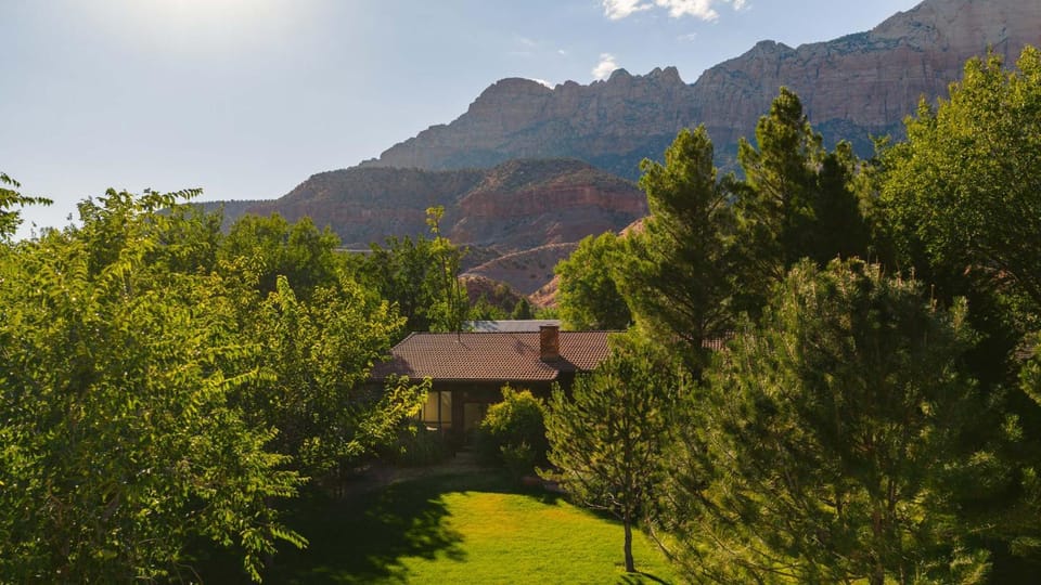 Nearby landmark, Day, Natural landscape, Mountain view
