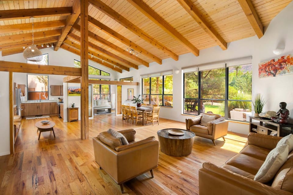 Living room, Seating area, kitchen