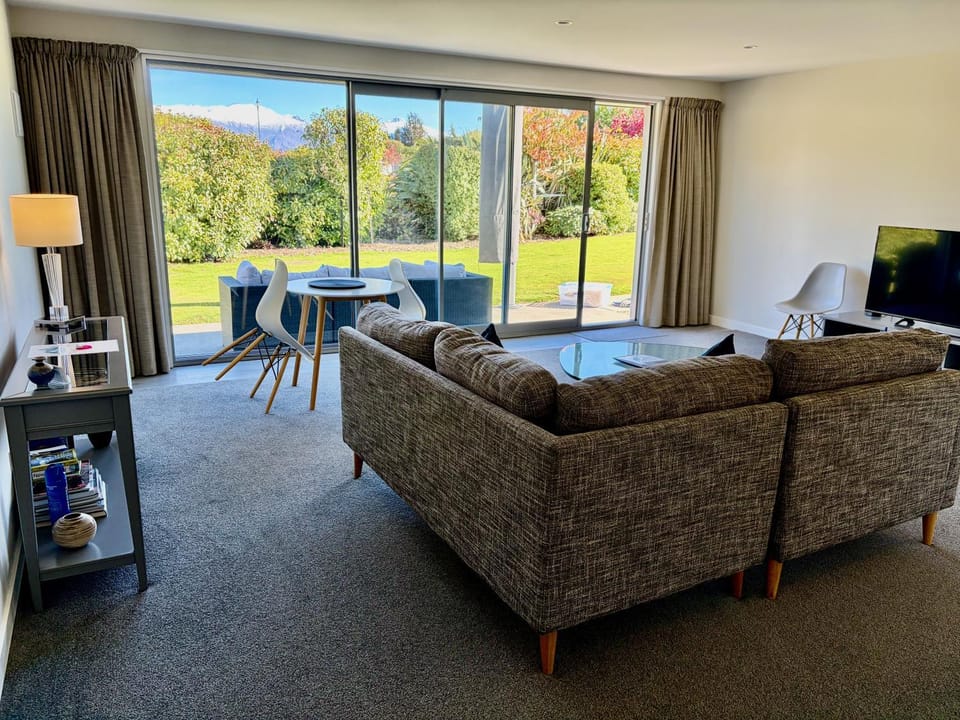 View (from property/room), Dining area