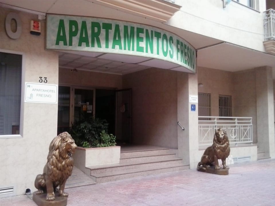 Property building, Facade/entrance