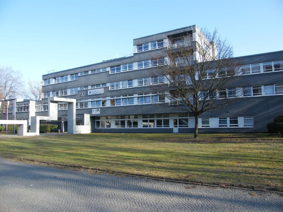 Facade/entrance, Spring, Day, On site
