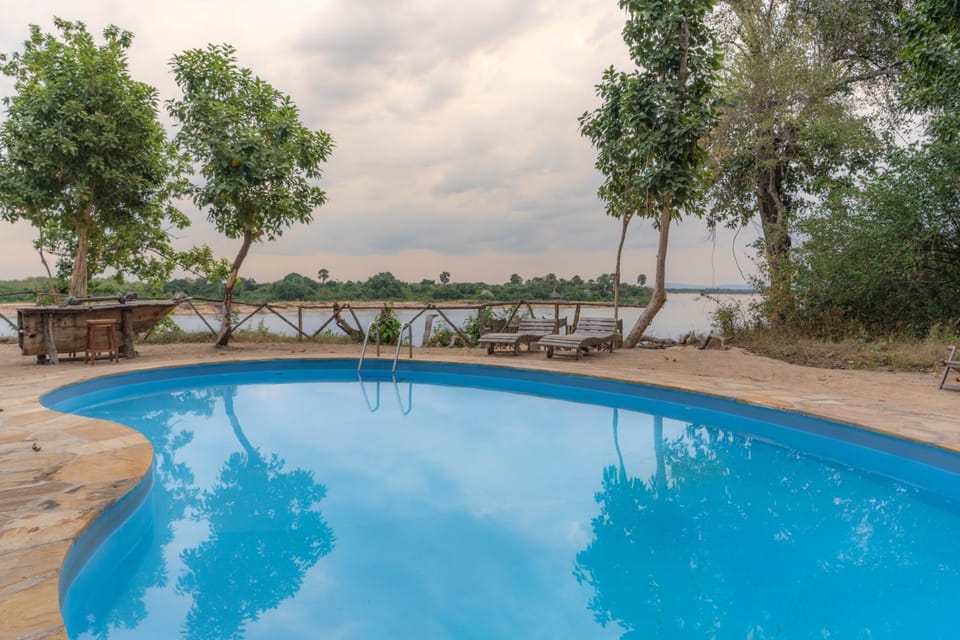 Natural landscape, Pool view, River view
