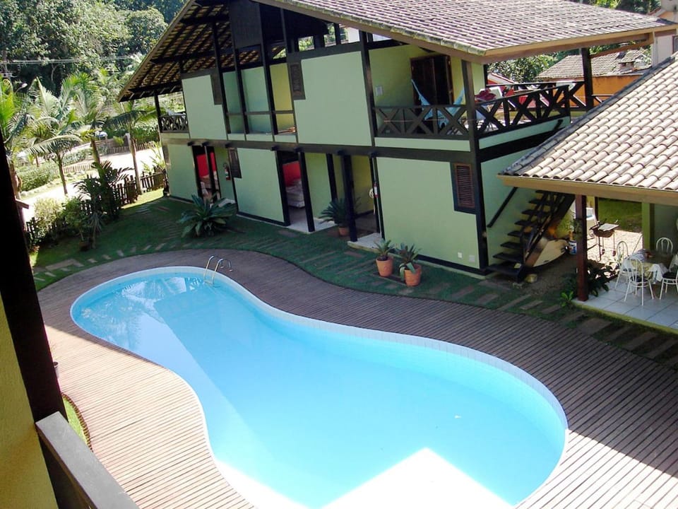 Swimming pool, Swimming pool