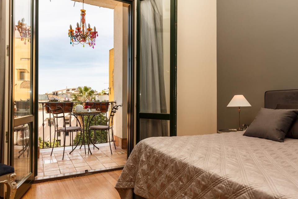 Balcony/Terrace, City view