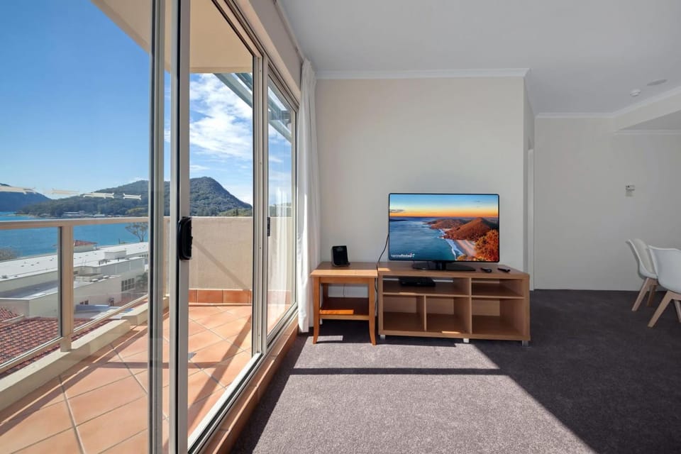 Barrington, 707/35-45 Shoal Bay Road Apartment in Shoal Bay