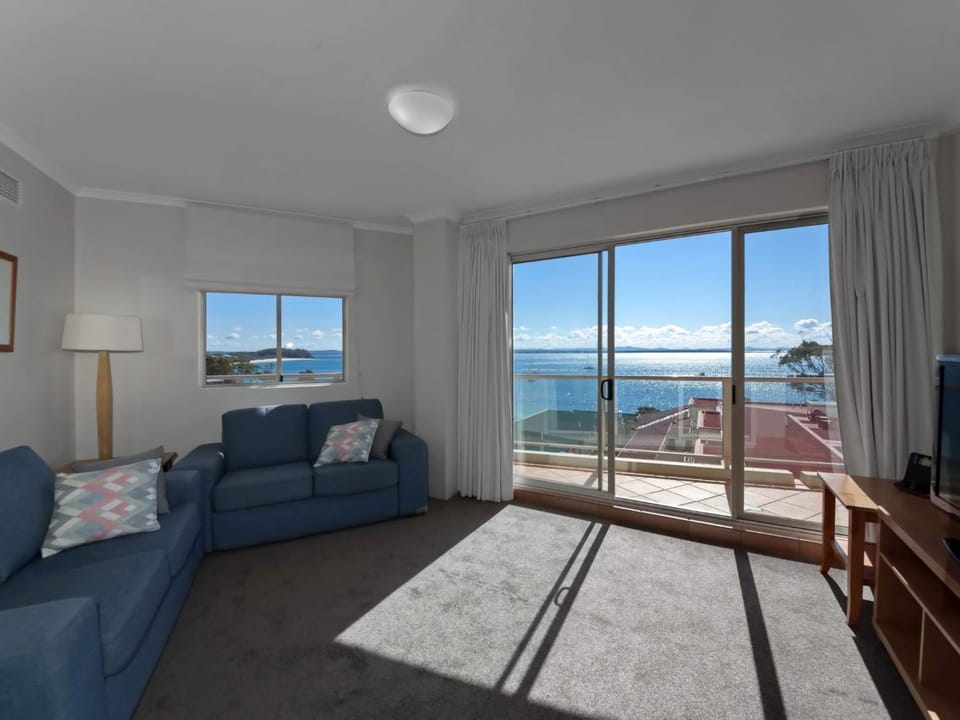 Barrington, 707/35-45 Shoal Bay Road Apartment in Shoal Bay