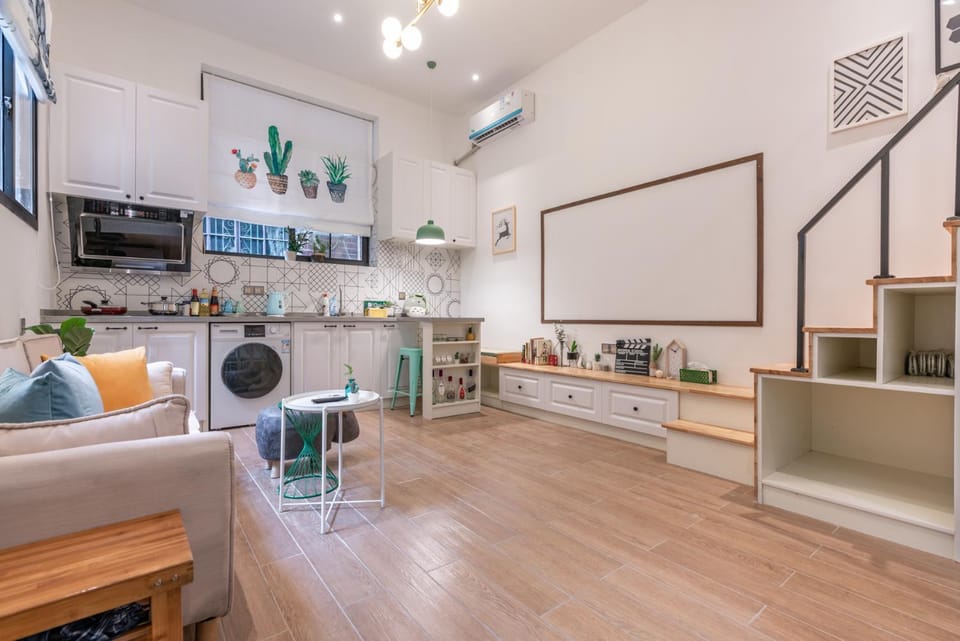 Tonight Homestey Shanghai Apartment Good Location 6421 Vacation rental in Shanghai